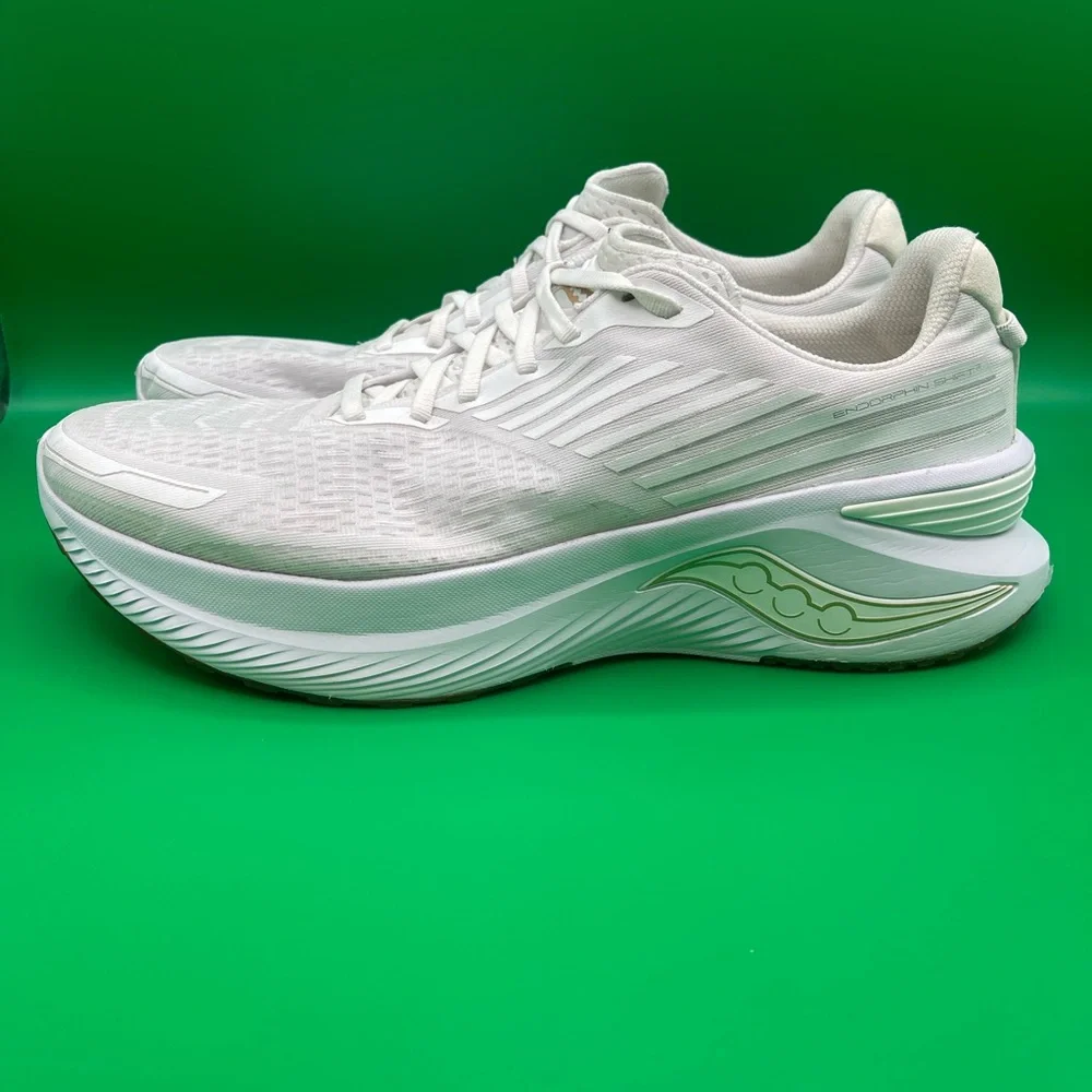 Saucony Mens White Athletic Shoes - Picture 2 of 9